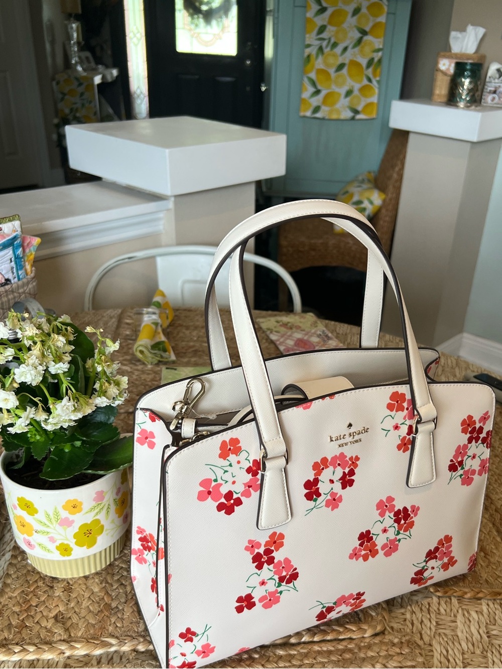 Stunning!NWT!KATE Spade ♠️ Cream Medium Floral multi Satchel/Crossbody!MSRP$399!